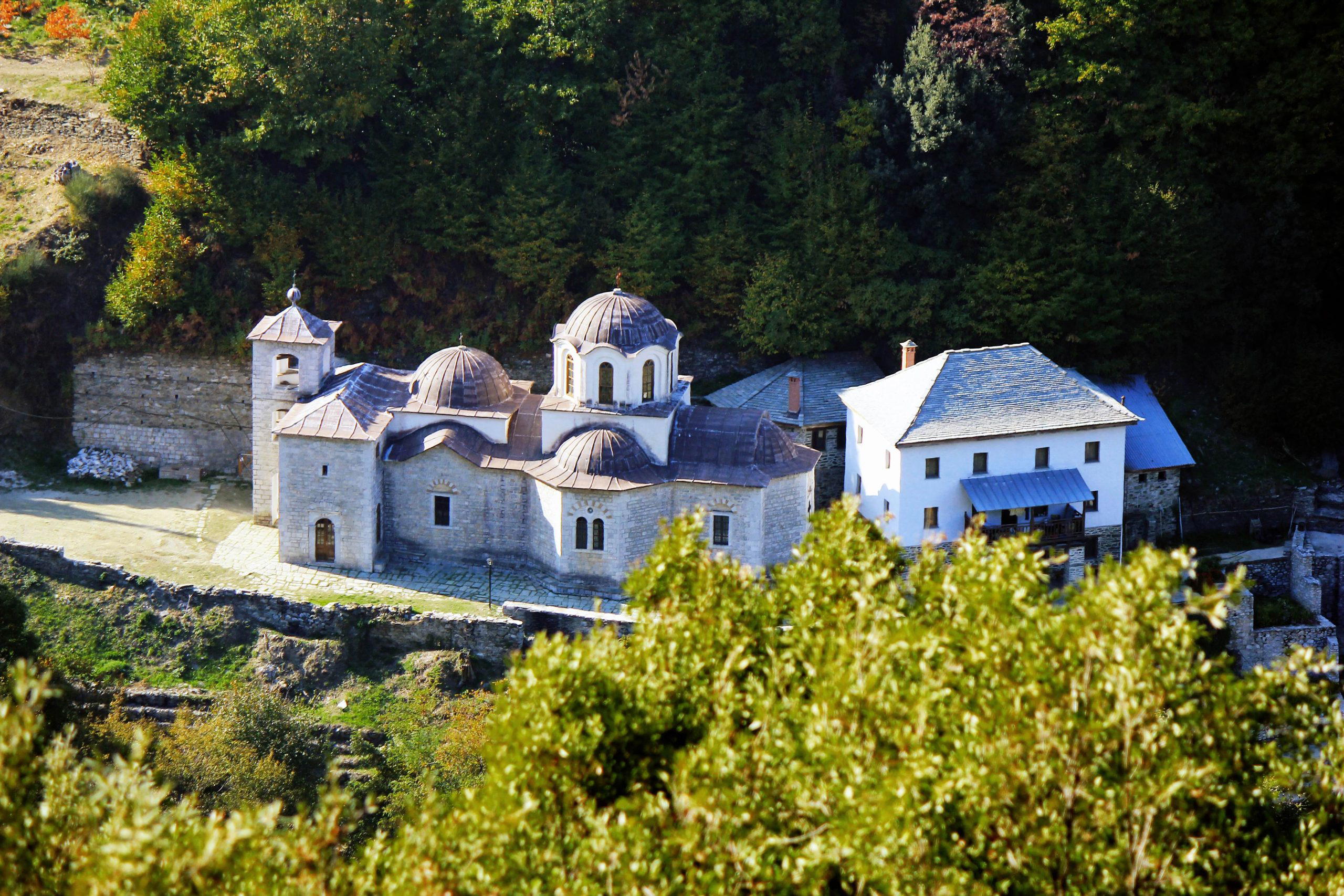 Kiriaconul (biserica centrală) a Schitului Sfântul Dimitrie — Lacu